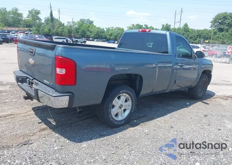 2008 Chevrolet Silverado 1500 Lt1 z USA, uszkodzony, nr VIN 1GCEC14CX8E140871